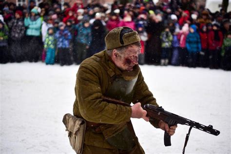 Героизм и мужество советских солдат