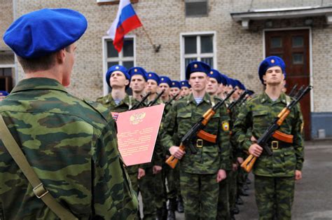 Шпандыр как символ военной службы